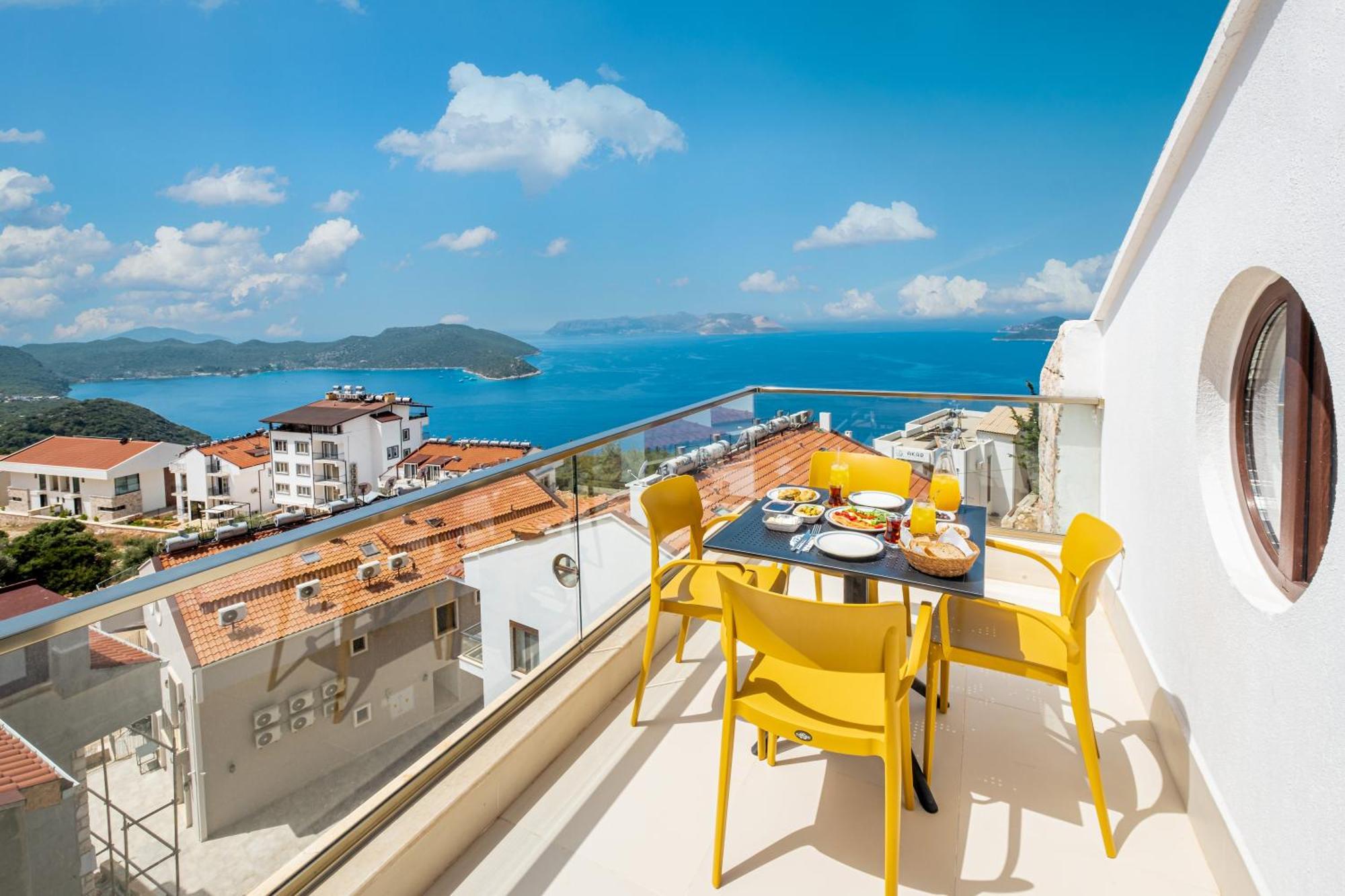 Blue View Suites Каш Екстериор снимка