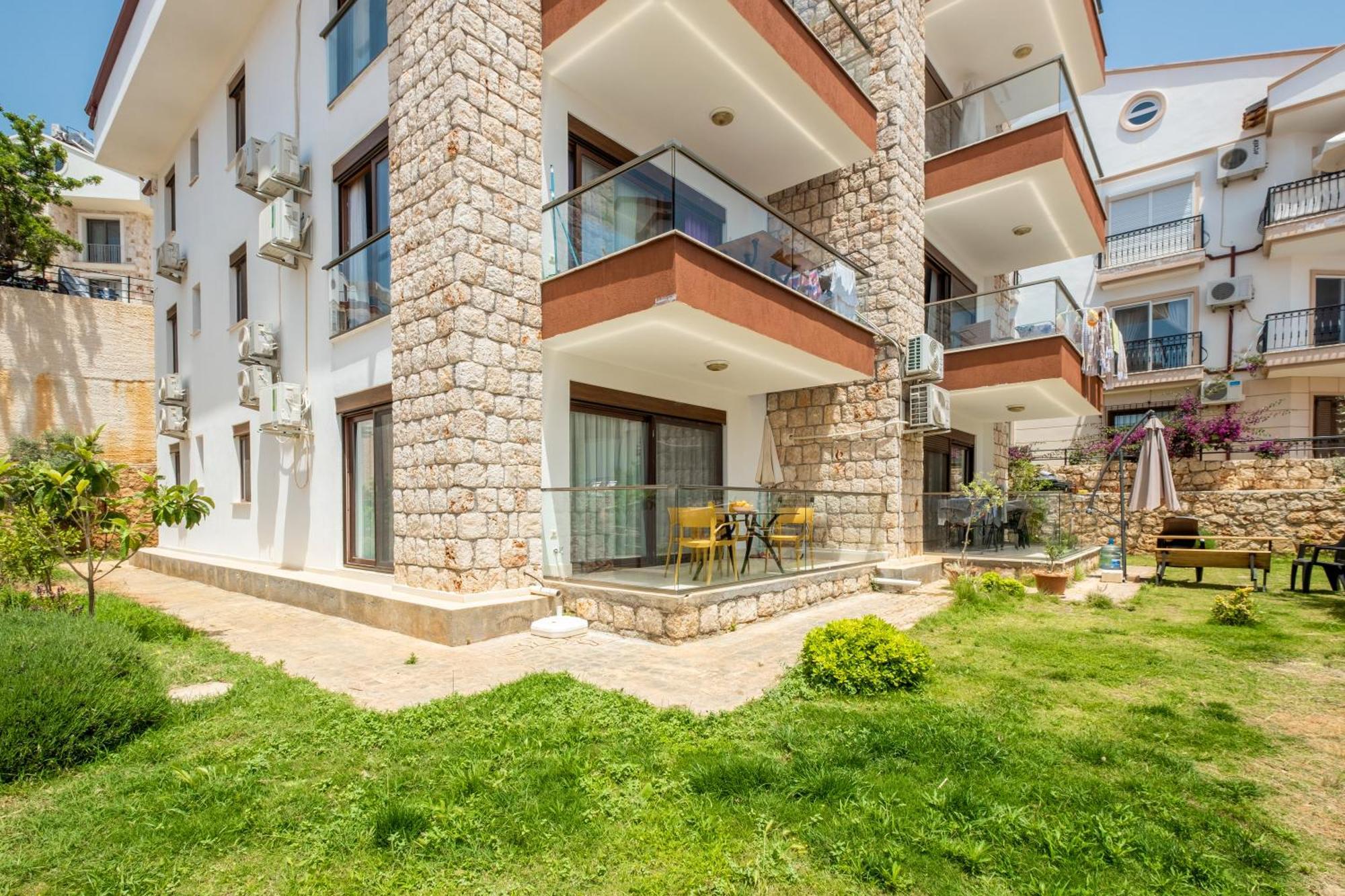 Blue View Suites Каш Екстериор снимка